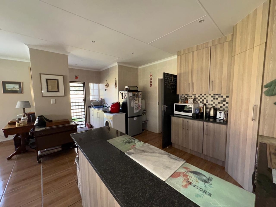 3 Bedroom Property for Sale in Waterkloof East North West